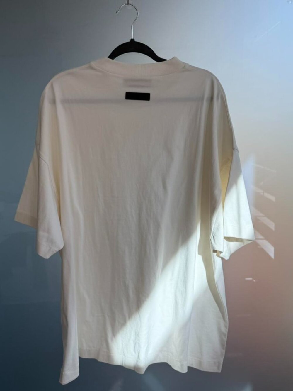 Essentials Fear Of God Cream Oversized Tee - Picture 4 of 5